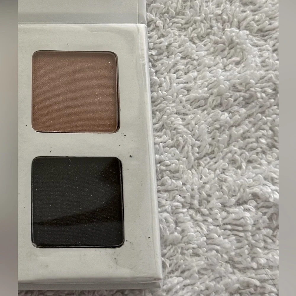 BH Cosmetics Iceland Quad Brand new with plastic still attached. No Box. - Picture 6 of 8